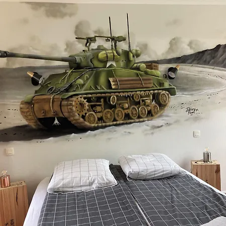 Le Sherman Konukevi