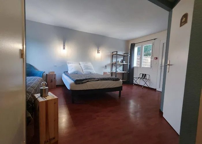 Le Sherman Penzion 3*